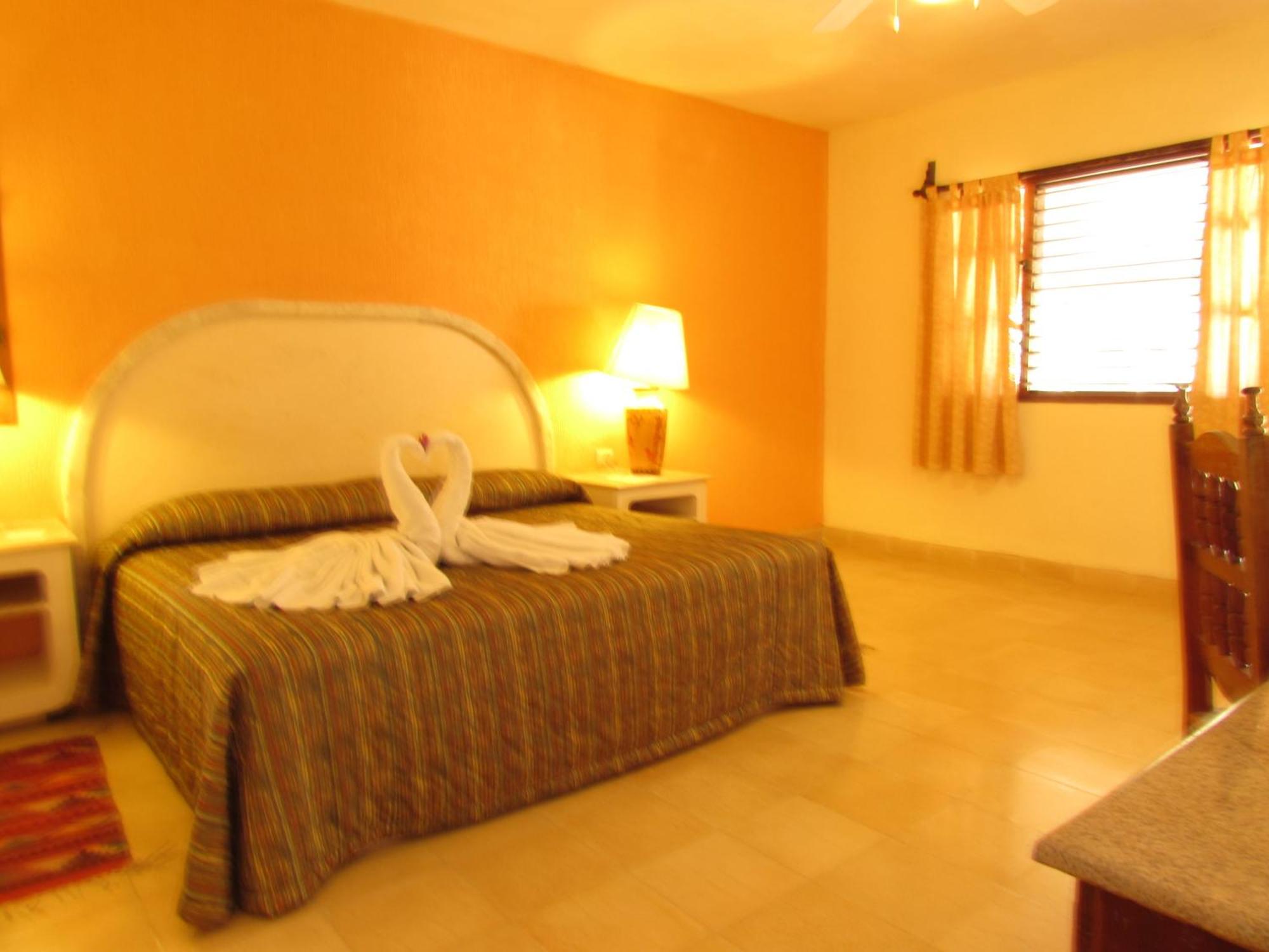 Chicanna Ecovillage Resort Exterior photo